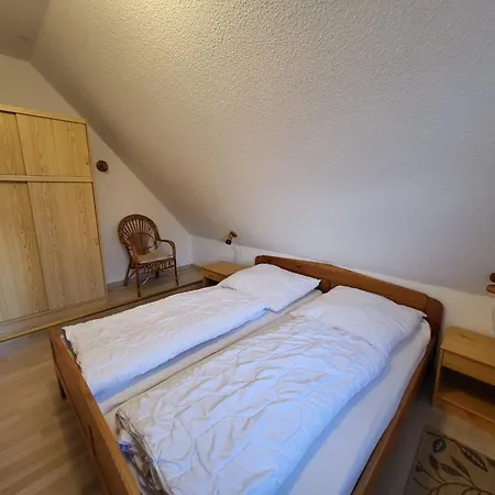 Pelikan Og Lejlighed Greetsiel